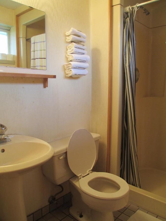 New Hamburg Newburg Inn Motel المظهر الخارجي الصورة